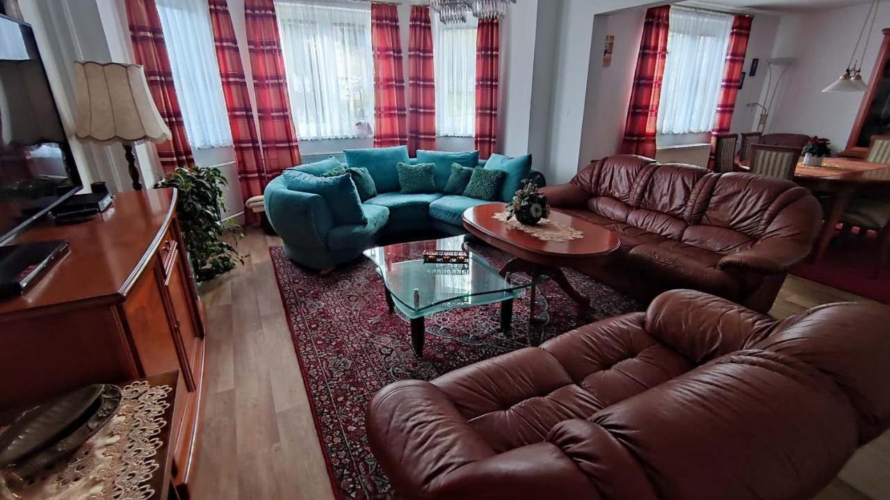 Holiday Home Moldava ภายนอก รูปภาพ